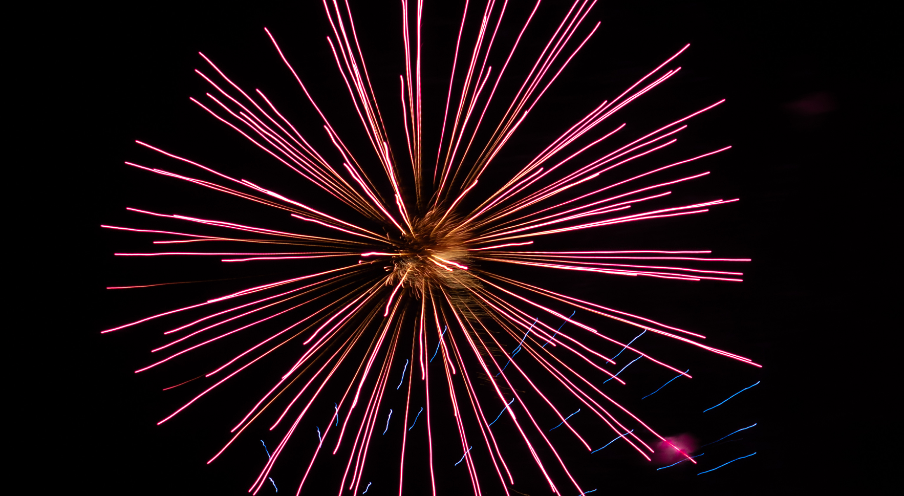 Feu d'artifice Romans-sur-Isère © Alicia Pioche