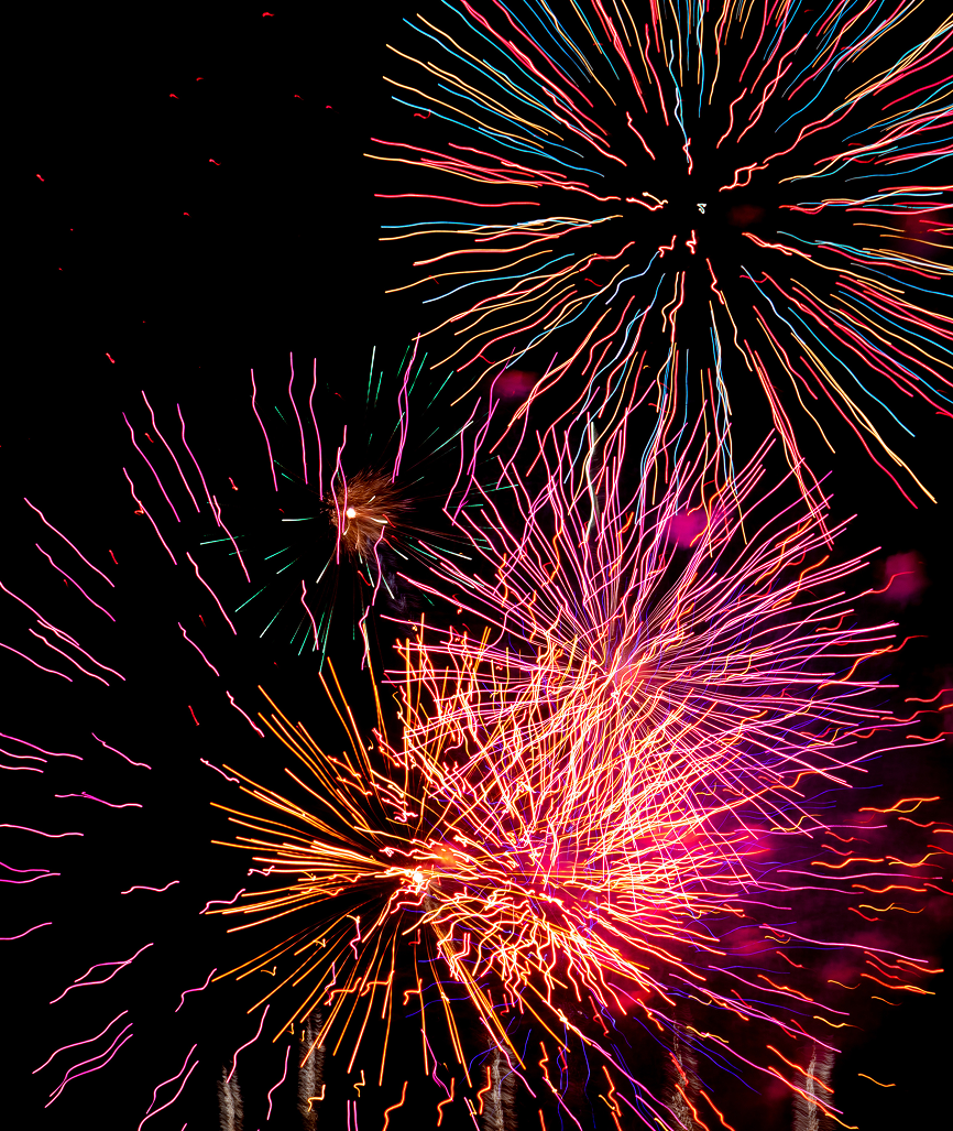 Feu d'artifice vertical à Romans-sur-Isère © Alicia Pioche